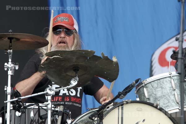 SEASICK STEVE - 2017-07-23 - PARIS - Hippodrome de Longchamp - Main Stage 2 - 